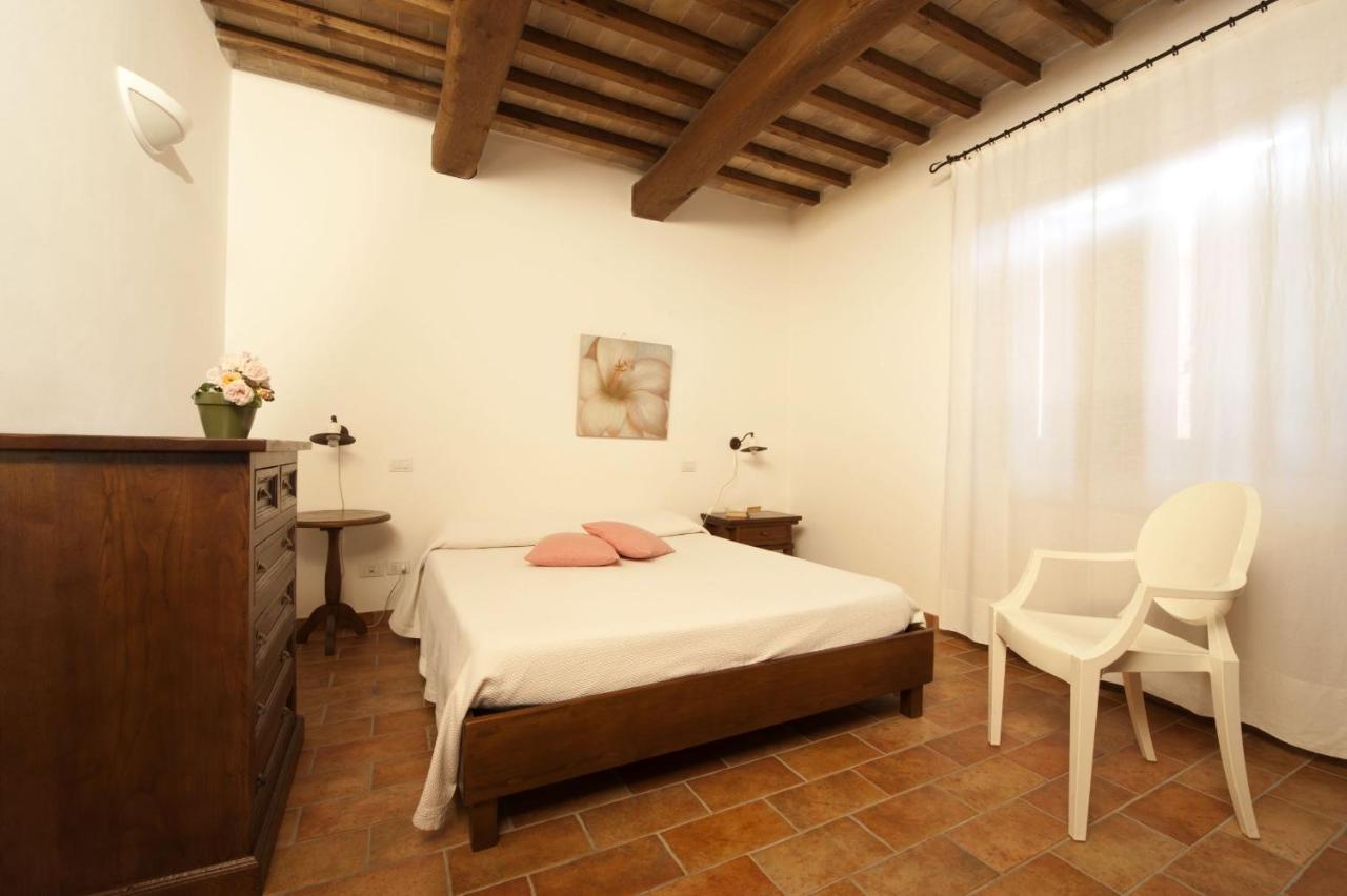Agriturismo Casale Le Selvette Ripa Экстерьер фото