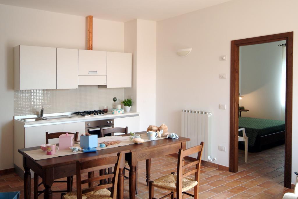 Agriturismo Casale Le Selvette Ripa Экстерьер фото